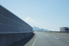 公路声屏障哪家较量好？